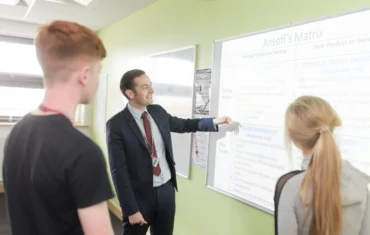 Business studies strategy lesson for online Business Studies tuition