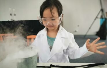CBSE student learning science concepts online
