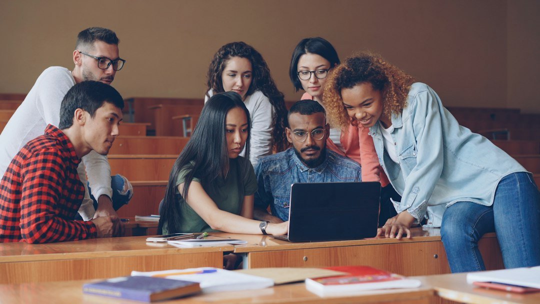 Collaborative coding class for online Computer Science tuition