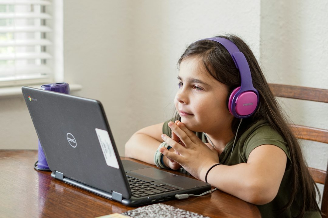 Online French tuition student learning with tutor