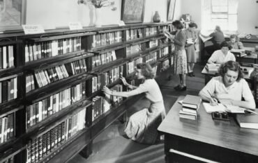 Online History Tutor for Class 12 CBSE: Source Analysis, Themes and Board Answers — subject-specific featured learning image